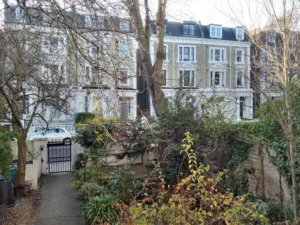 Luxury Holland Park, Sleeps 2, Free S'Fast Wifi Apartment London Bagian luar foto
