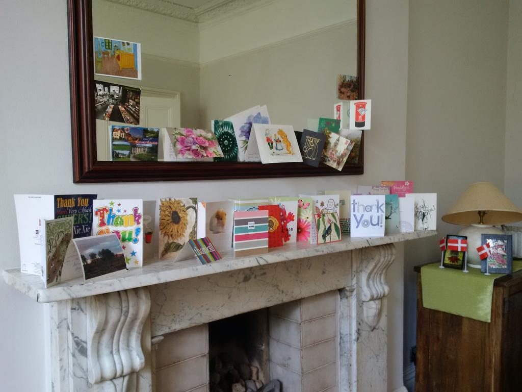 Luxury Holland Park, Sleeps 2, Free S'Fast Wifi Apartment London Bagian luar foto